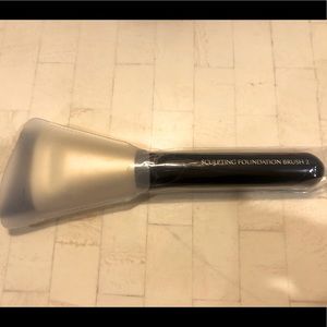 Estée Lauder Sculpting Foundation Brush 2 - NEW